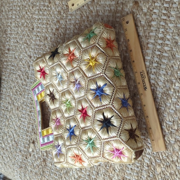 Vintage plastic canvas happy purse - Picture 9 of 12